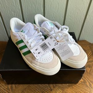 ADIDAS NORA SHOES | WOMENS 6 | MENS 5